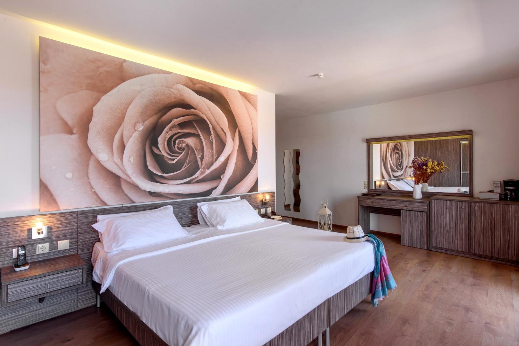 Eurohotel Katrin Suites (Adults Only) Hersonissos  Exterior photo