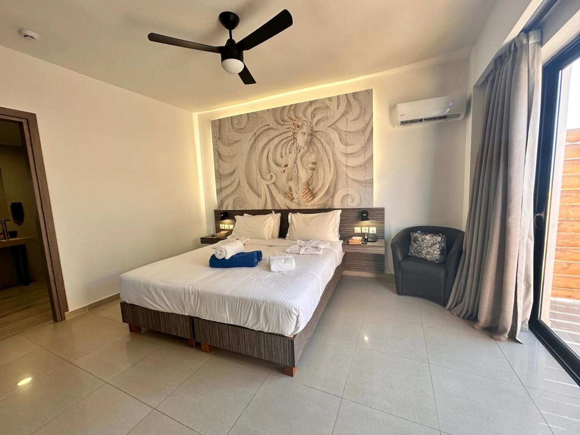 Eurohotel Katrin Suites (Adults Only) Hersonissos  Exterior photo